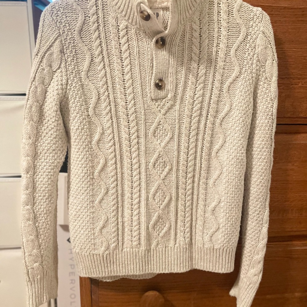 NWOT GAP Big Boys cable knit sweater with fleece collar